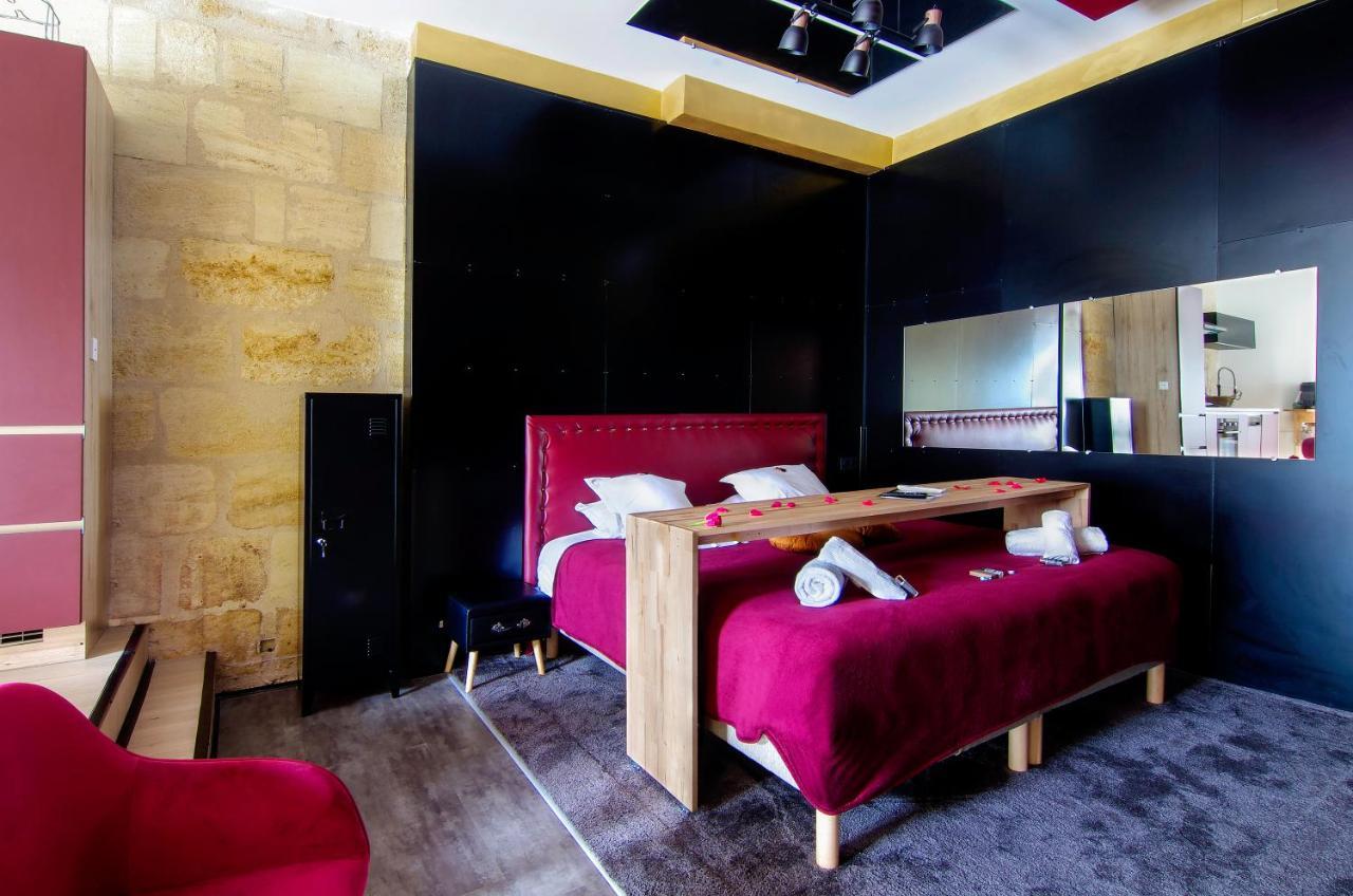 Mieuxqualhotel Jacuzzi Privatif Love Room Бордо Екстер'єр фото