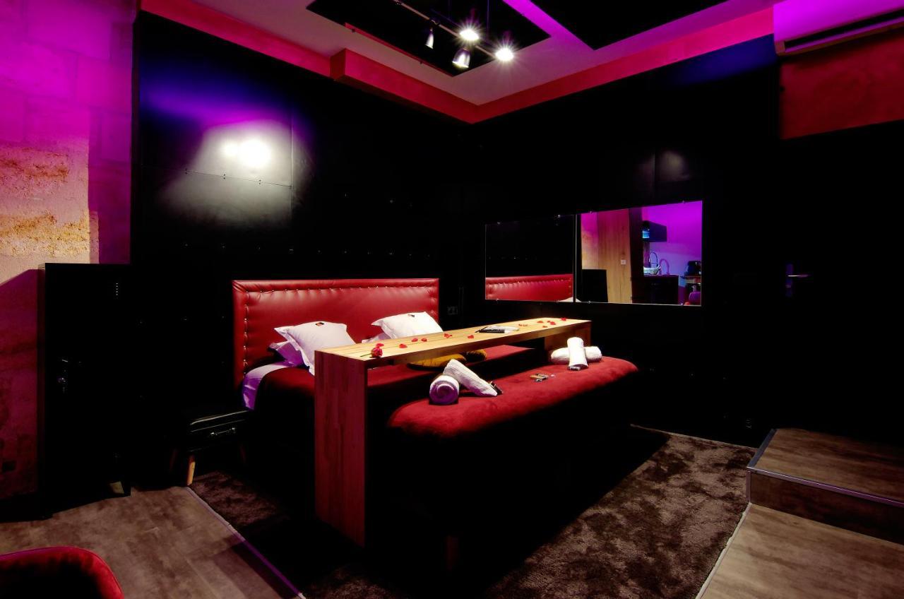Mieuxqualhotel Jacuzzi Privatif Love Room Бордо Екстер'єр фото